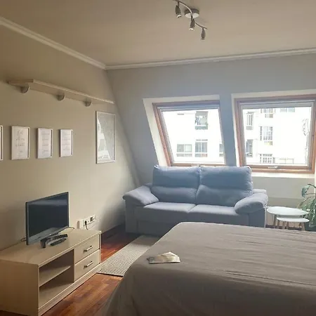 Estudio Plaza Eliptica B&B Vigo Exterior photo